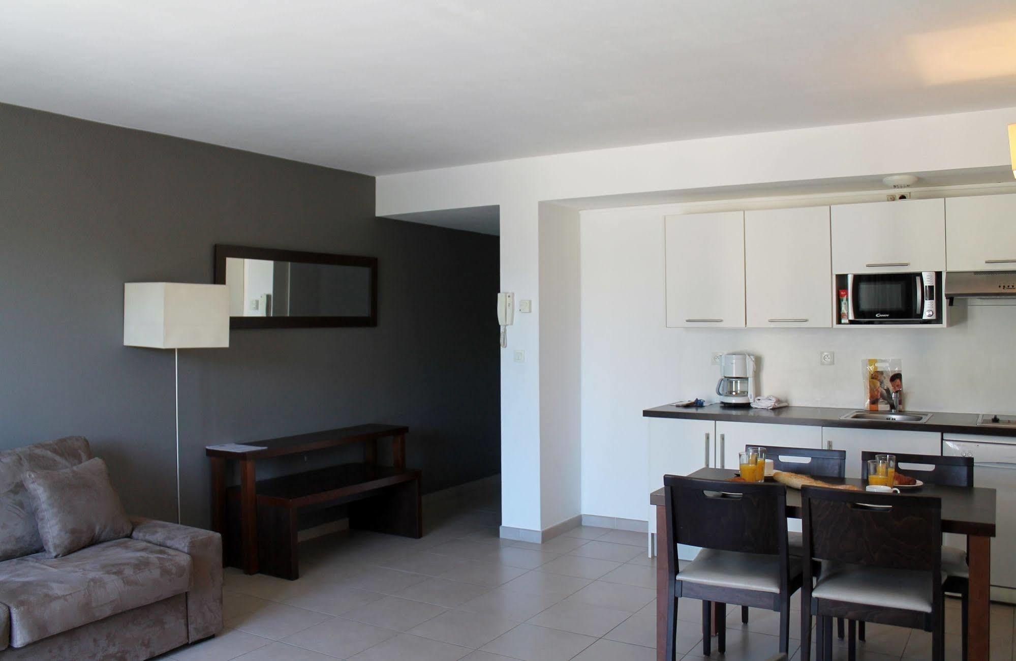 Residence Services Calypso Calanques Plage Marselha Exterior foto